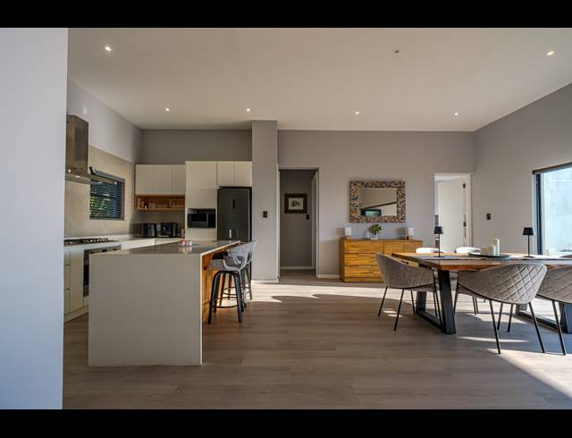 2 BEDROOM APARTMENT FOR SALE IN SHAKAS ROCK